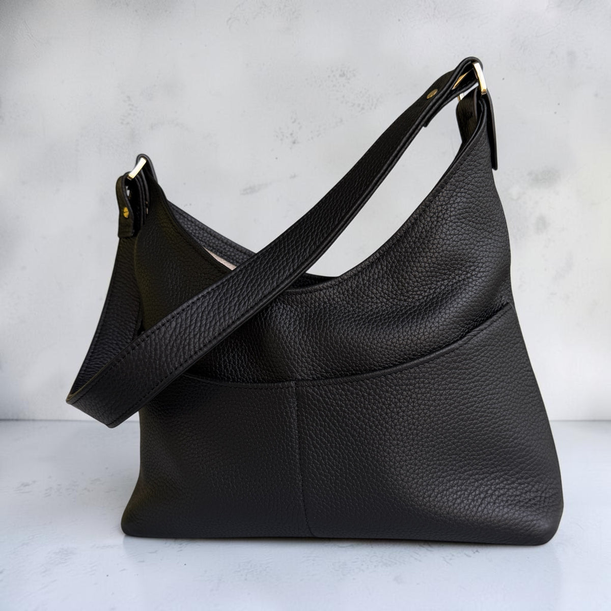 Vella Shoulder Bag-Black