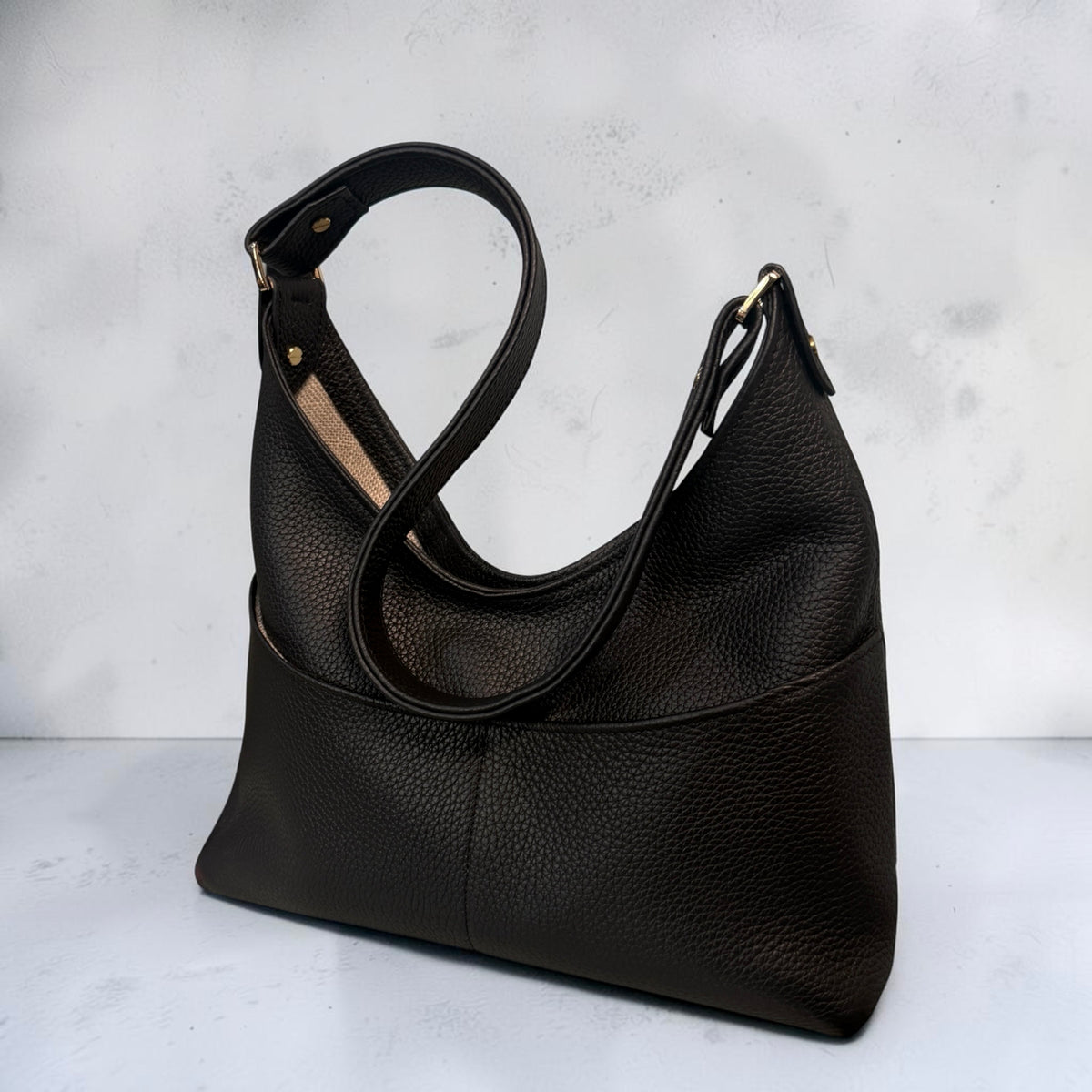 Vella Shoulder Bag-Black