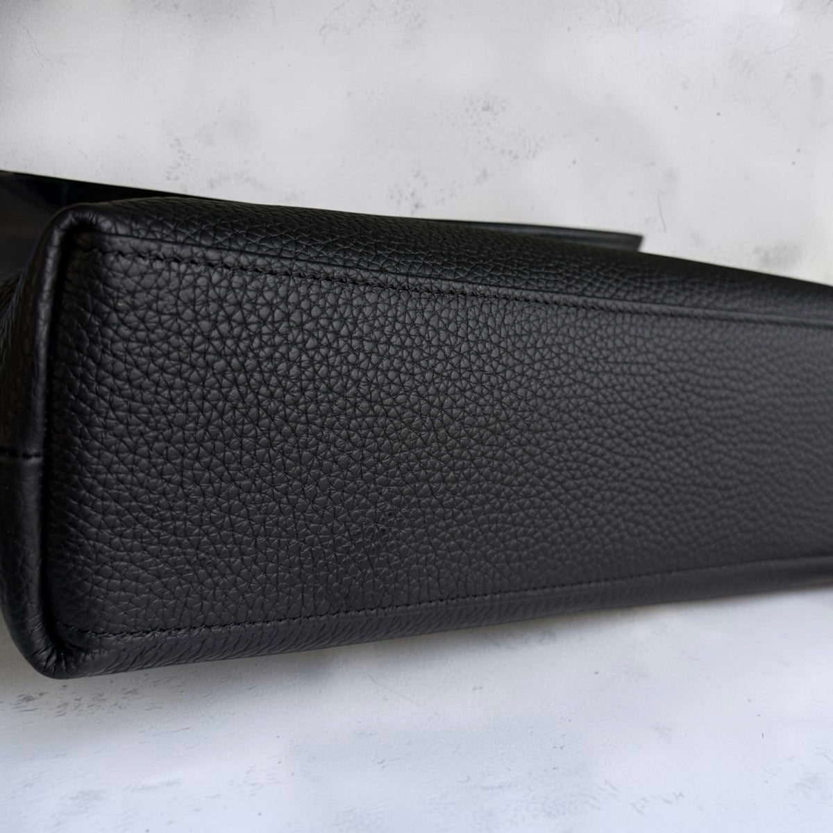 Vella Shoulder Bag-Black